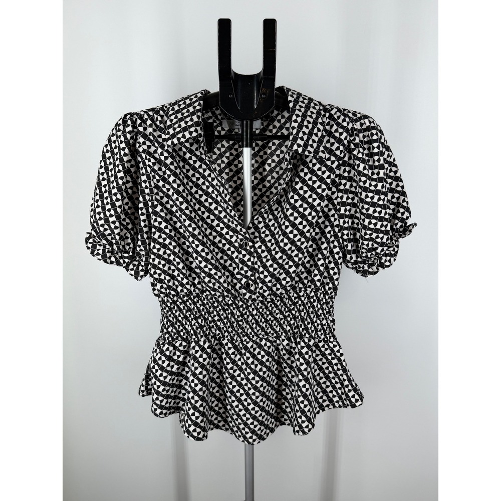 Sweet Rain Geometric Peplum Top Black White Smocked Waist Short Puff Sleeve‎ M